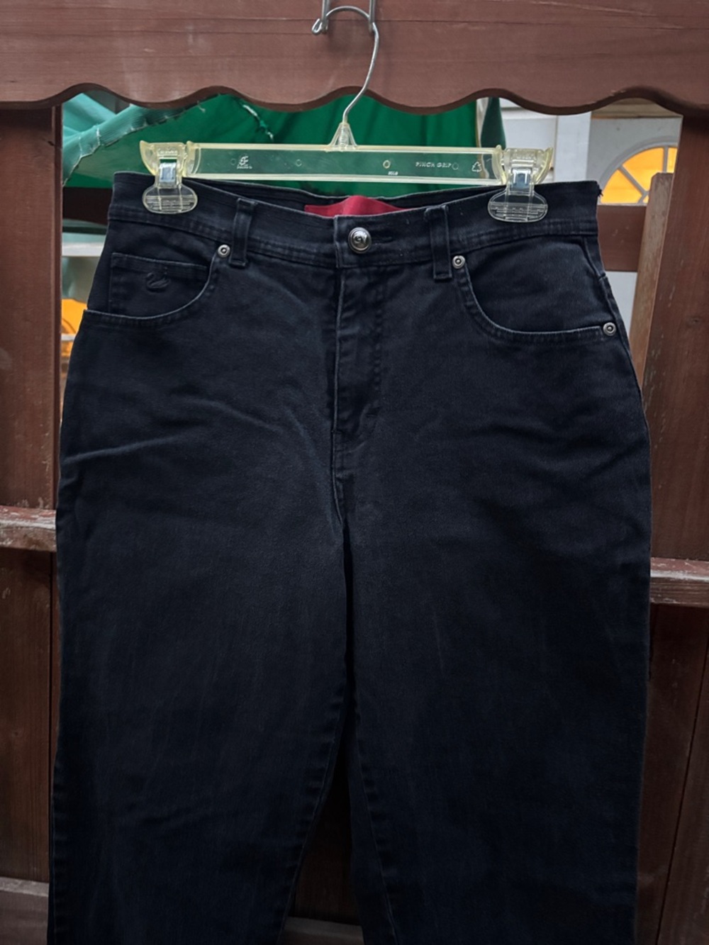 Gloria Vanderbilt Black Straight-Leg Jeans Size 8 SHORT - Picture 3 of 12